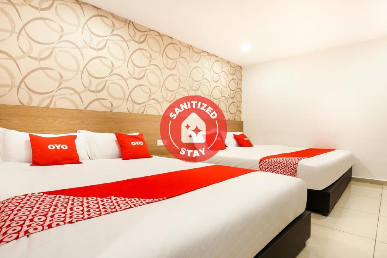 Dyaya Hotel Malacca Екстер'єр фото