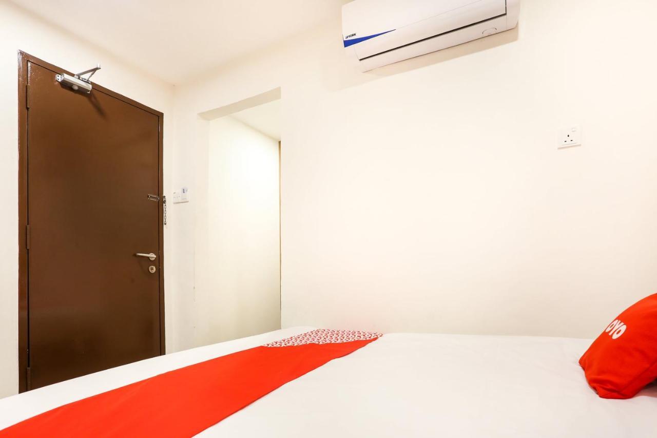 Dyaya Hotel Malacca Екстер'єр фото