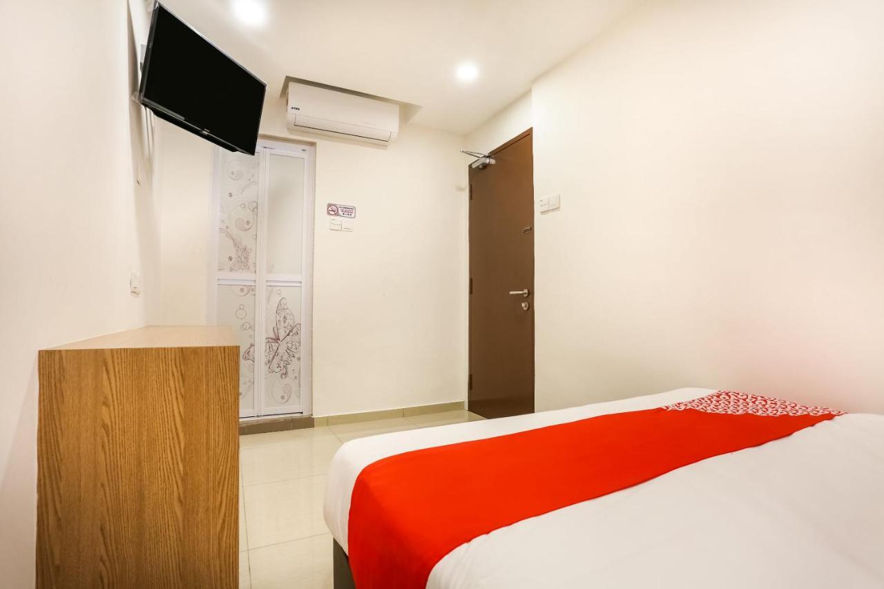 Dyaya Hotel Malacca Екстер'єр фото