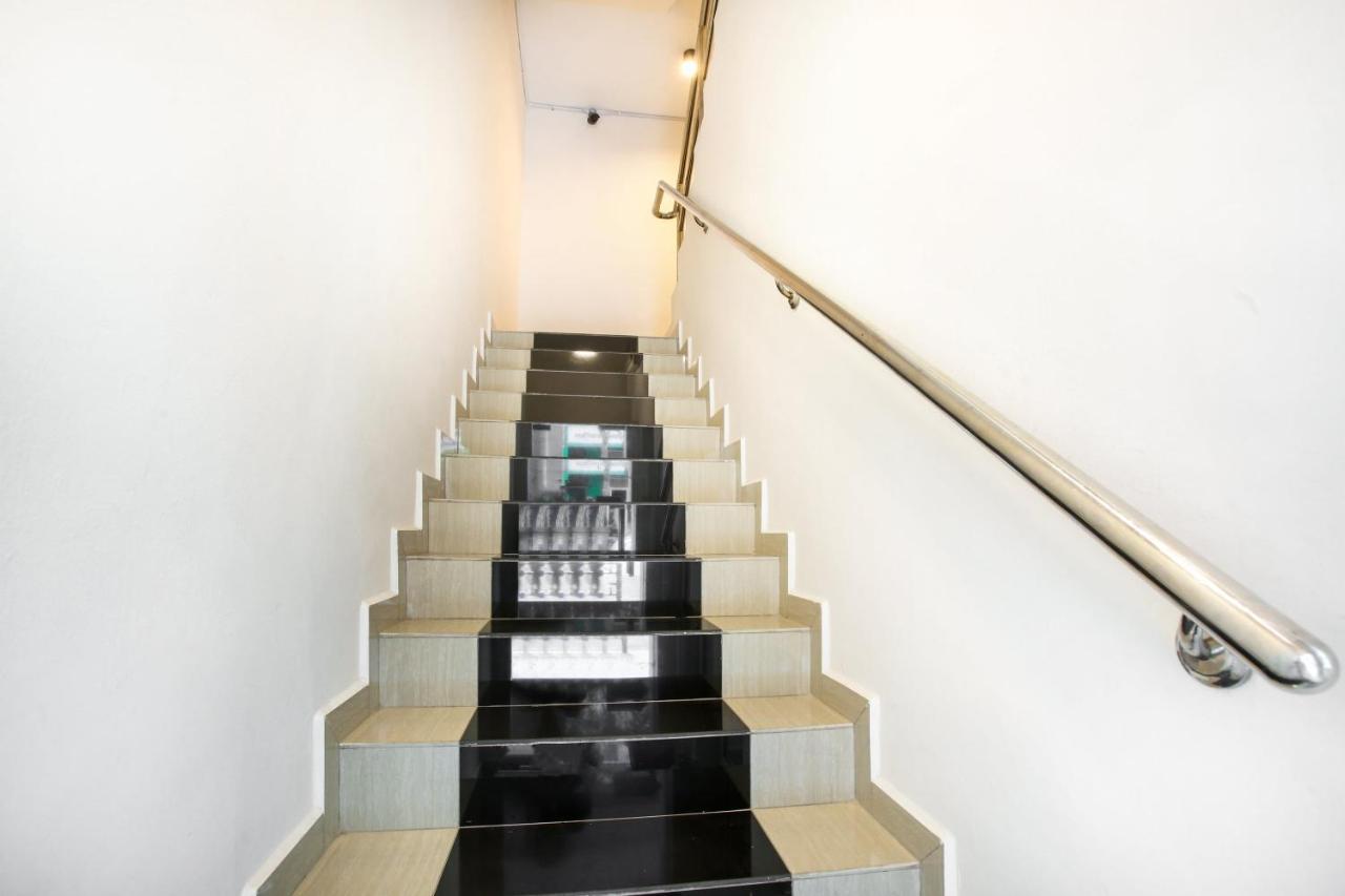 Dyaya Hotel Malacca Екстер'єр фото