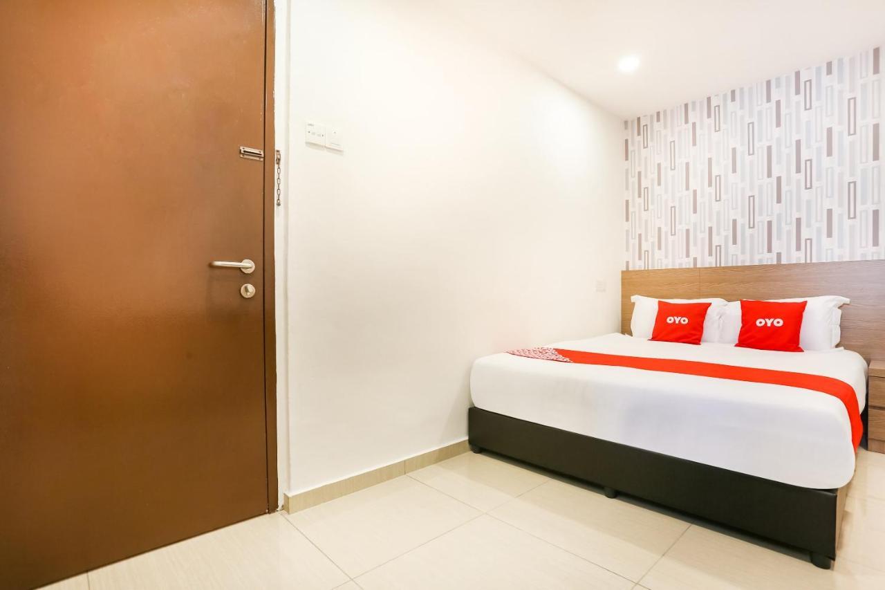Dyaya Hotel Malacca Екстер'єр фото