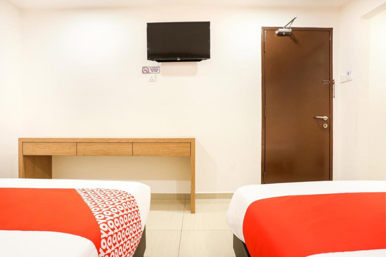 Dyaya Hotel Malacca Екстер'єр фото