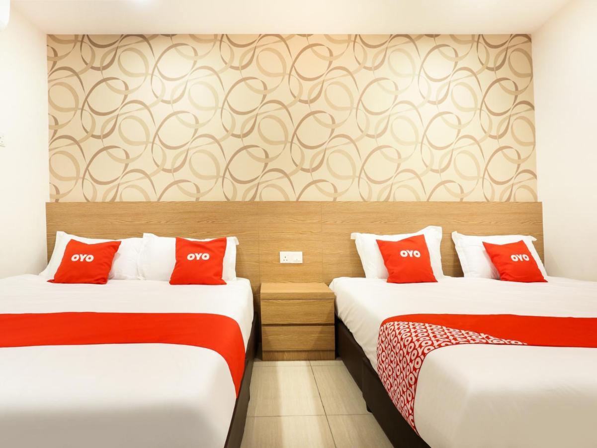 Dyaya Hotel Malacca Екстер'єр фото